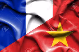 Buque de Armada francesa visita Ciudad Ho Chi Minh 