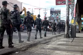 Intensifica Filipinas operación para aniquilar grupo insurgente en Marawi