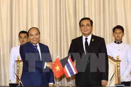 Vietnam y Tailandia comprometidos a elevar intercambio comercial a 20 mil millones de dólares para 2020