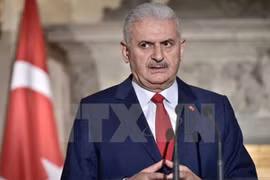 Primer ministro de Turquía inicia visita oficial a Vietnam