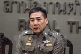Tailandia continúa búsqueda de abad budista acusado de desfalco