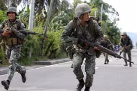 Filipinas: Rebeldes están dispuestos a debatir sobre tregua con Gobierno