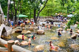 Provincia vietnamita estimula inversiones en el sector turístico