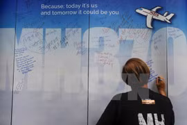Australia y Malasia agradecen esfuerzos de equipo de búsqueda de vuelo MH370