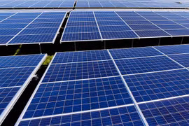 Inician construcción de gran planta de energía solar en Camboya