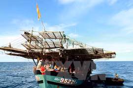 Repatrían a pescadores filipinos accidentados en mar de Vietnam