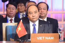 Premier vietnamita interviene en reuniones de alto nivel de Cumbre de ASEAN 