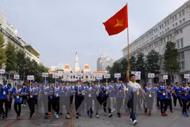 Seguidores vietnamitas acompañan a deportistas nacionales en SEA Games 29