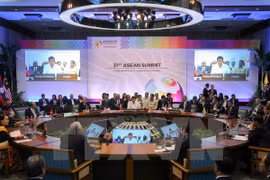 Premier vietnamita asiste a inauguración de XXXI Cumbre de ASEAN en Filipinas