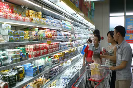 Premier dirige estabilización de precios en vísperas del Tet