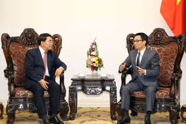 Vicepremier vietnamita apoya intercambio de científicos con China 
