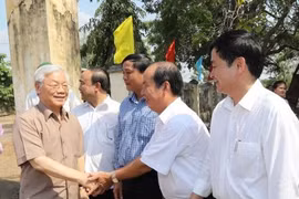 Líder partidista vietnamita visita la comunidad desfavorecida en provincia altiplánica 