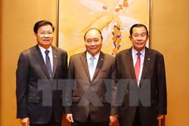 Primer ministro de Vietnam se reúne con homólogos de Laos y Camboya