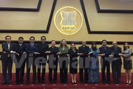 ASEAN y EE.UU. prometen fortalecer asociación estratégica