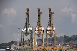 Valor de exportaciones de Singapur crece en junio