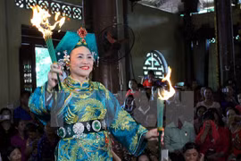 Celebran primer Festival de Práctica del culto a Mau Thuong Ngan 