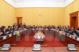 Unidades de seguridad de Vietnam, Laos y Camboya intensifican cooperación 