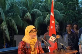 Halimah Yacob renuncia al cargo de presidenta del Parlamento singapurense 