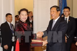 China y Vietnam priorizan asociación de cooperación estratégica integral 