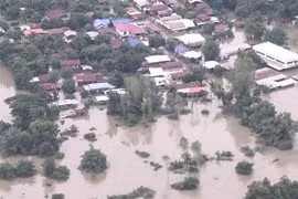 Comunidad vietnamita apoya a connacionales afectados por inundaciones en Tailandia 