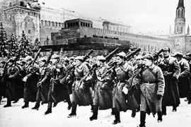 Continúan en Vietnam actividades conmemorativas de Revolución de Octubre rusa 