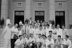 El Presidente Ho Chi Minh y los periodistas