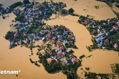 Las inundaciones han causado cuantiosas pérdidas humanas y daños materiales e infraestructuras en el Sur y el Sudeste Asiático. (Foto: VNA)
