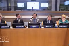 El embajador Do Hung Viet, representante permanente de Vietnam ante la ONU, preside el seminario (Fuente: VNA)