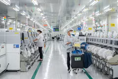 El camino hacia la consolidación como nación desarrollada para 2045 presenta importantes desafíos en términos de reforma institucional y la construcción de una economía verdaderamente independiente y autosuficiente. (Foto: VietnamPlus)