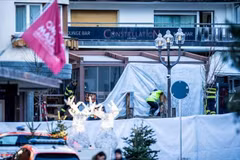 El incendio fue registrado en la madrugada del 1 de enero en el bar Le Constellation, ubicado en la estación de esquí de Crans-Montana, en el cantón de Valais, Suiza (Fuente: VNA)