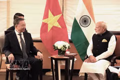 Durante su visita al 79º período de sesiones de la Asamblea General de las Naciones Unidas y su viaje de trabajo a los Estados Unidos, en el 23 de septiembre de 2024 (hora local), en Nueva York, el secretario general del PCV y presidente de Vietnam, To Lam, se reunió con el premier indio Narendra Modi. (Foto: VNA)