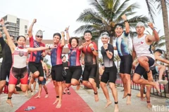 IRONMAN 70.3 Vietnam 2025 marca el décimo aniversario del IRONMAN en Vietnam (Foto: nhandan.vn)