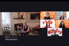 Representantes de asociaciones vietnamitas en Canadá participaron en el programa en línea del Festival de Primavera (Fuente: VNA)