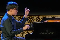 El pianista Nguyen Duc Kien (Fuente: nhandan.vn)