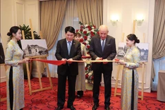 Los presidentes de Vietnam y Hungría inauguran la exposición (Fuente: VNA)