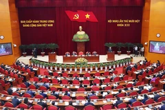 En una reunión del undécimo pleno del Comité Central (CC) del Partido Comunista de Vietnam (PCV) del XIII mandato (Fuente: VNA)