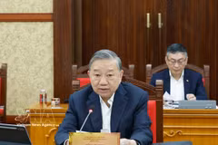 El secretario general del Partido Comunista de Vietnam, To Lam, habla en el evento (Fuente: VNA)