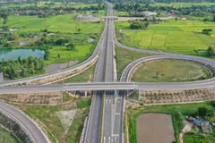 El gobierno de Laos y el Grupo Phongsavanh acuerdan realizar un estudio de viabilidad y preparar un informe técnico-económico en un plazo de 24 meses (Foto: https://laotiantimes.com/)