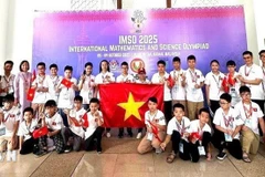 El equipo de Vietnam obtiene numerosas medallas en la 22.ª Olimpiada Internacional de Matemáticas y Ciencias (Fuente: VNA)