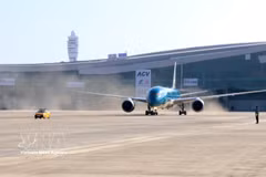 Un Boeing 787 de Vietnam Airlines, la aerolínea nacional de Vietnam, aterrizó en el Aeropuerto Internacional de Long Thanh en su primer vuelo. Foto: VNA