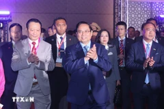 El premier Pham Minh Chinh asiste al Diálogo de Alto Nivel en la Cumbre Empresarial y de Inversión de la ASEAN (ABIS). Foto: VNA