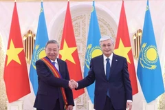 Actualidad semanal: Vietnam establece asociación estratégica con Kazajistán y Azerbaiyán