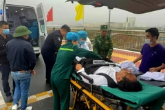La Guardia Fronteriza de Vietnam, en coordinación con la parte china, abre “carriles verdes” para ambulancias que trasladan pacientes en situación de emergencia (Fuente: VNA)
