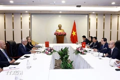 El presidente de la Asamblea Nacional, Tran Thanh Man, recibe al presidente de la Cámara de Representantes de Marruecos, Rachid Talbi El Alami, en enero de 2025. (Foto: VNA)