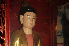 Estatua única de la Diosa Madre en la escultura vietnamita