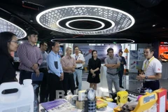 Presentan múltiples soluciones tecnológicas avanzadas preparadas para apoyar el proyecto del tren de alta velocidad Norte-Sur (Fuente: VNA)