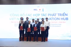 El Comité Organizador anunció las líneas de cooperación entre Vietnam y sus socios para desarrollar el ecosistema de innovación y los sectores tecnológicos estratégicos en Vietnam. Foto: tapchikinhtetaichinh.vn