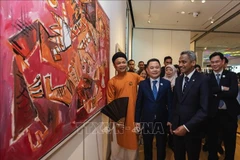 Artista vietnamita muestra dos obras en exposición de la ASEAN