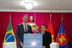 El grupo JBS dona 20.000 dólares y miles de mantas, sábanas y colchones para las familias afectadas (Fuente: VNA)