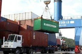 Es necesario fortalecer la promoción comercial y la diversificación de mercados para mantener un crecimiento de dos dígitos en los ingresos por exportaciones. (Foto: VietnamPlus)